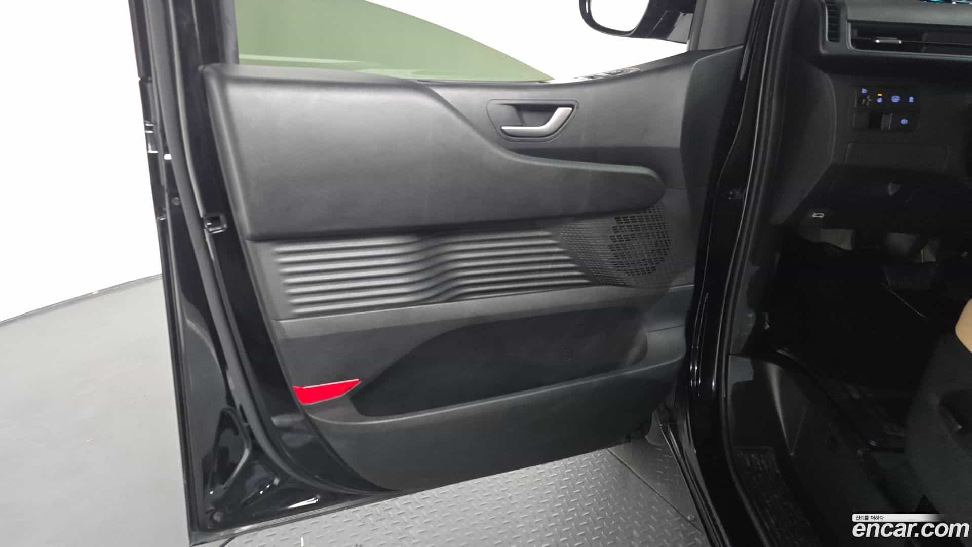 Staria Hyundai 2024.6-INNER-034