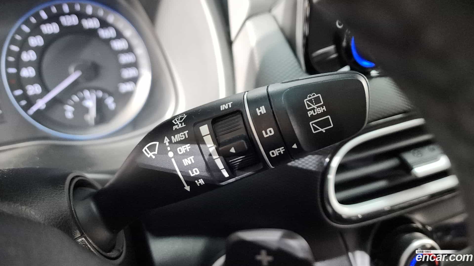 Kona Hyundai 2019.11-OPTION-042