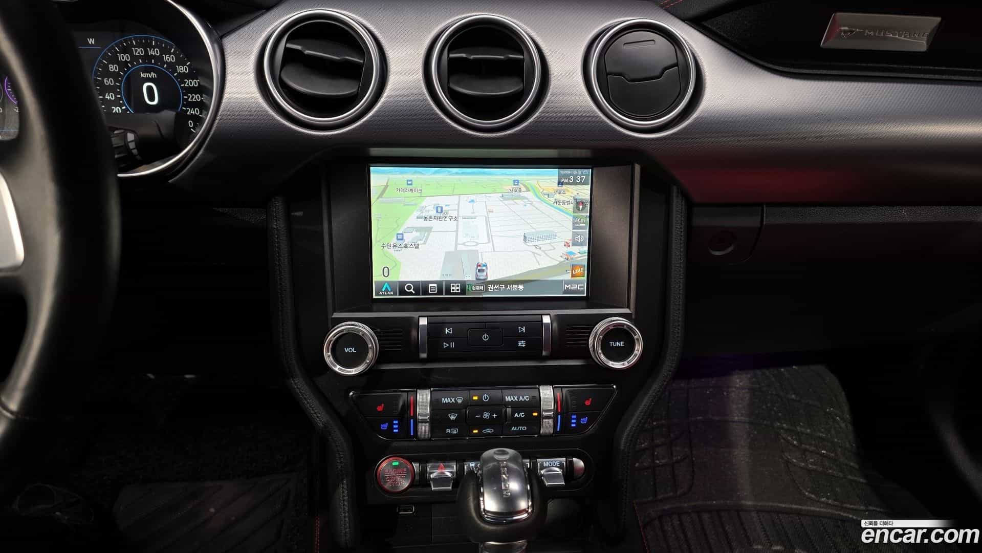 Mustang Ford 2021.10-OPTION-018