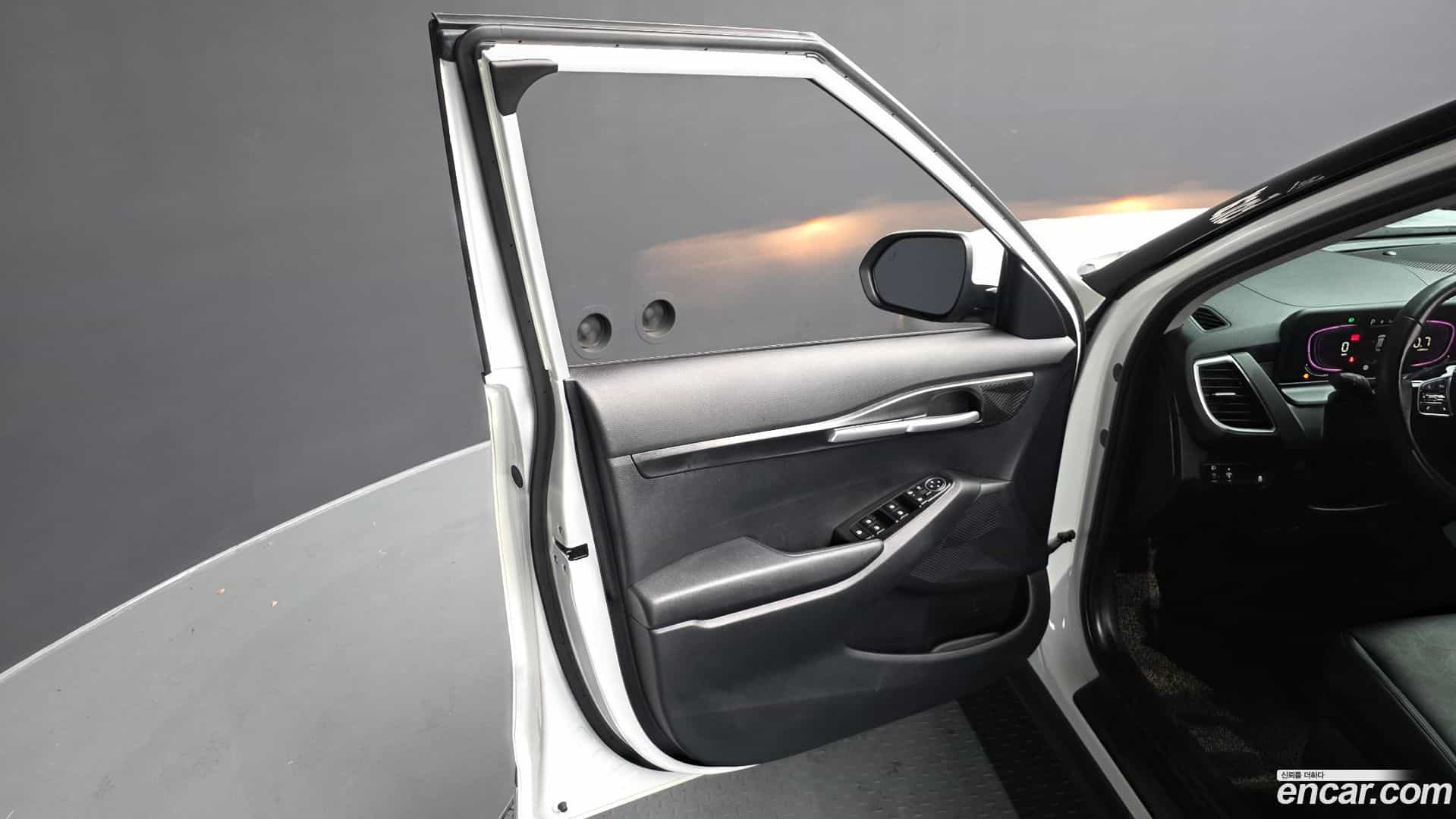 Seltos Kia 2024.1-INNER-034