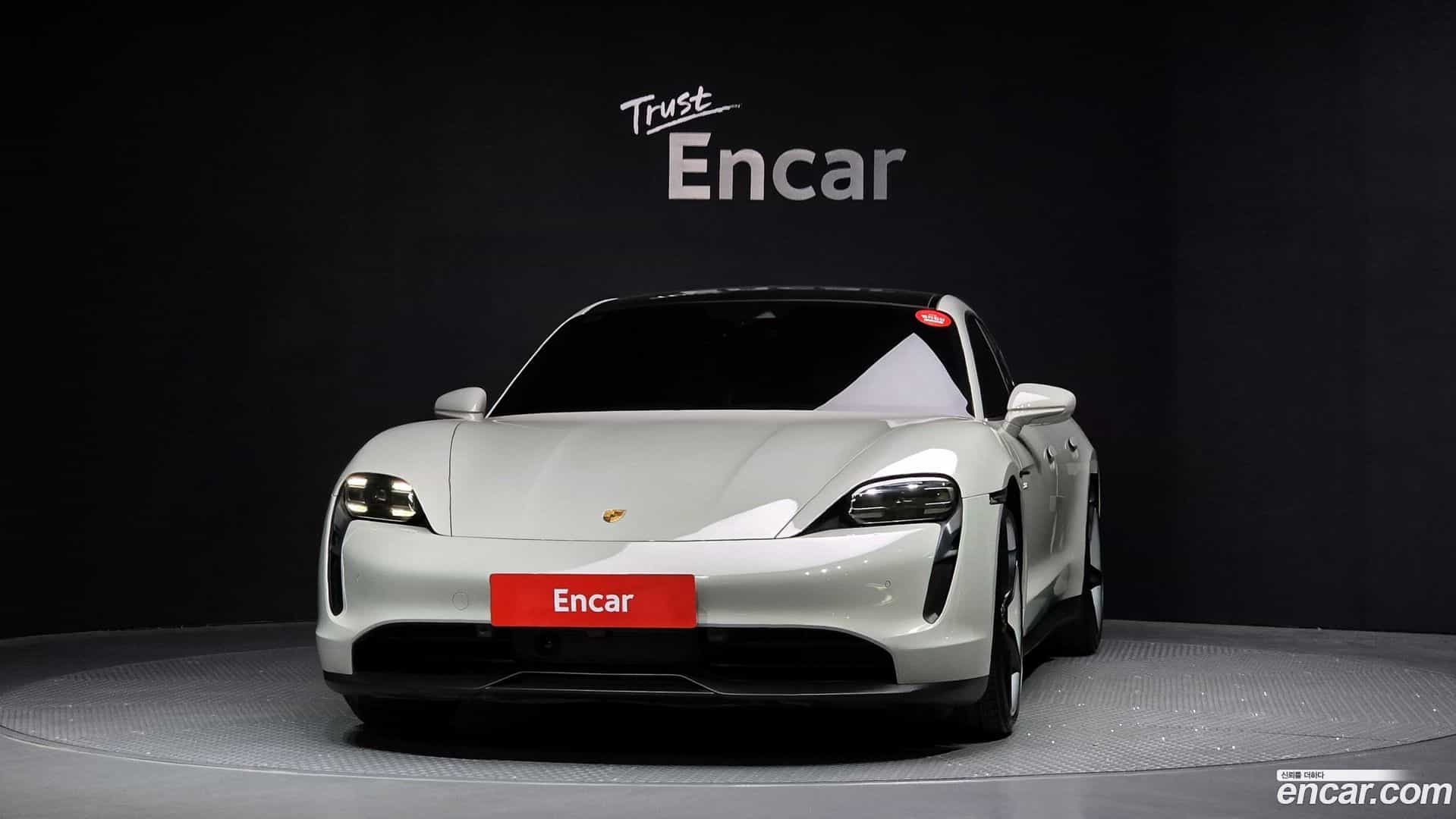 Taycan Porsche 2022.3-OUTER-003