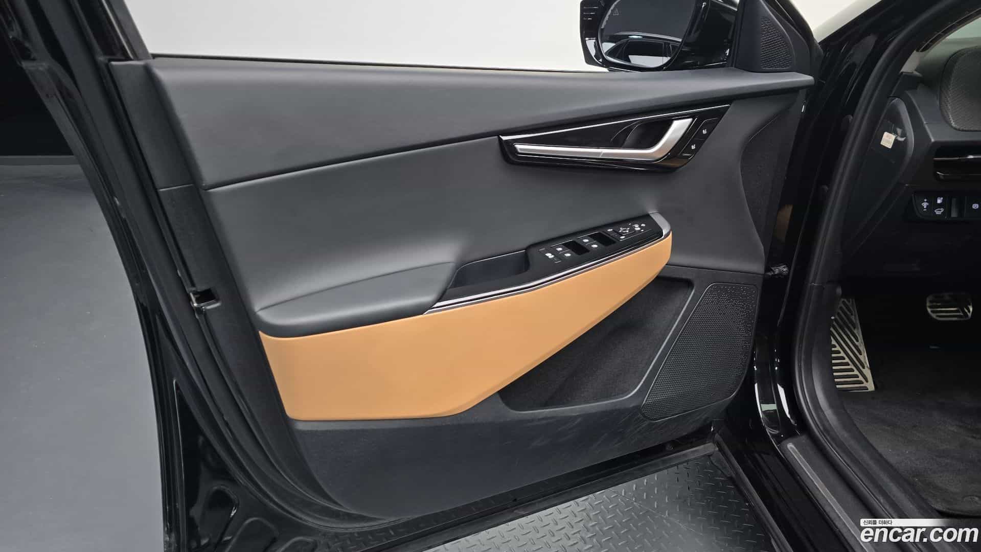 EV6 Kia 2023.3-INNER-034