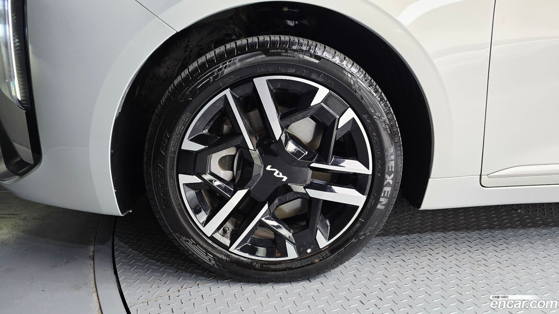 Main__Slider__Photo:K8 Kia 2025.11-4