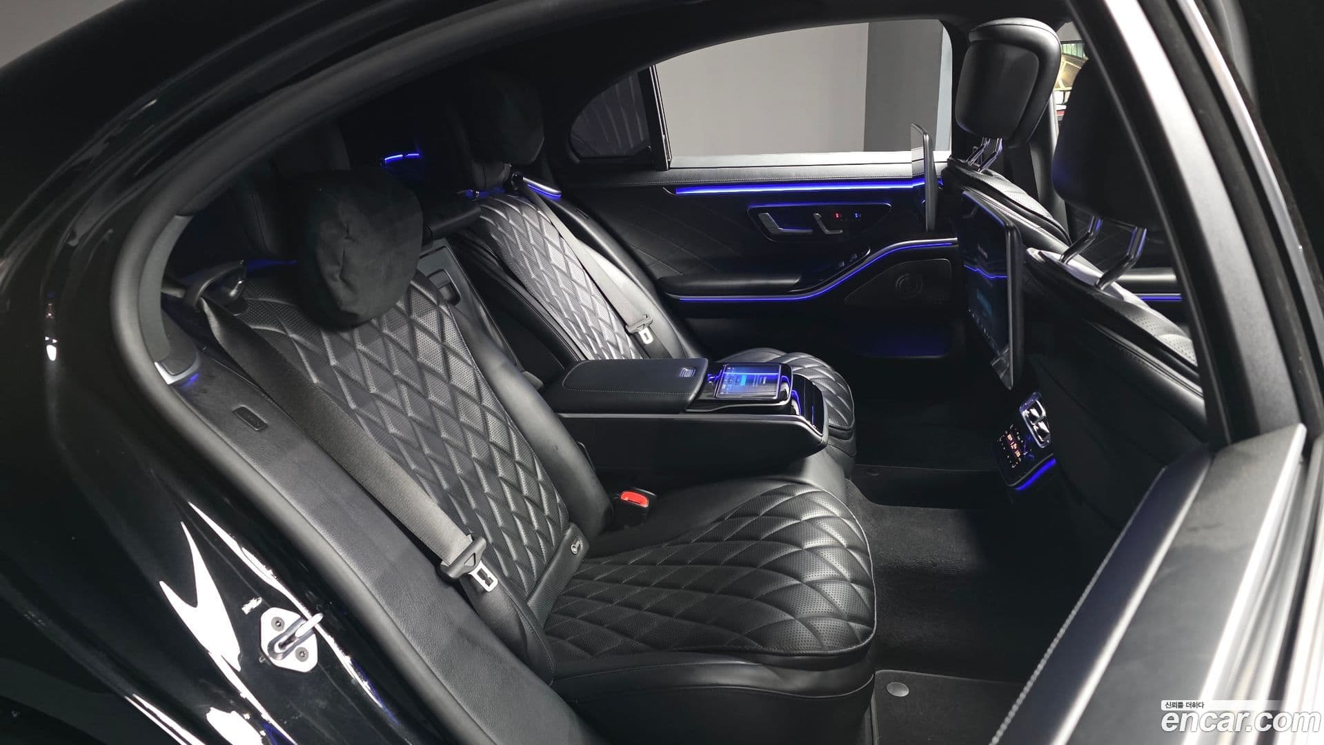 Main__Slider__Photo:S-Class Mercedes-Benz 2021.9-11