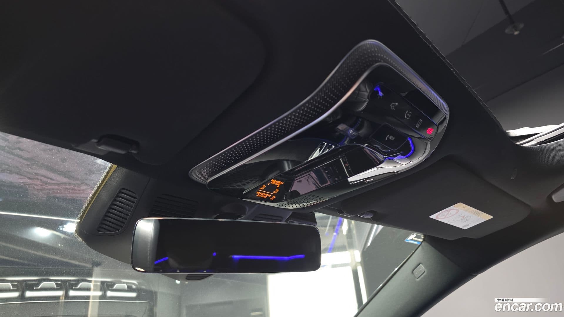 Main__Slider__Photo:S-Class Mercedes-Benz 2021.9-18