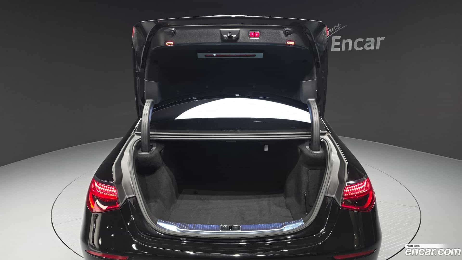 S-Class Mercedes-Benz 2021.9-OPTION-024