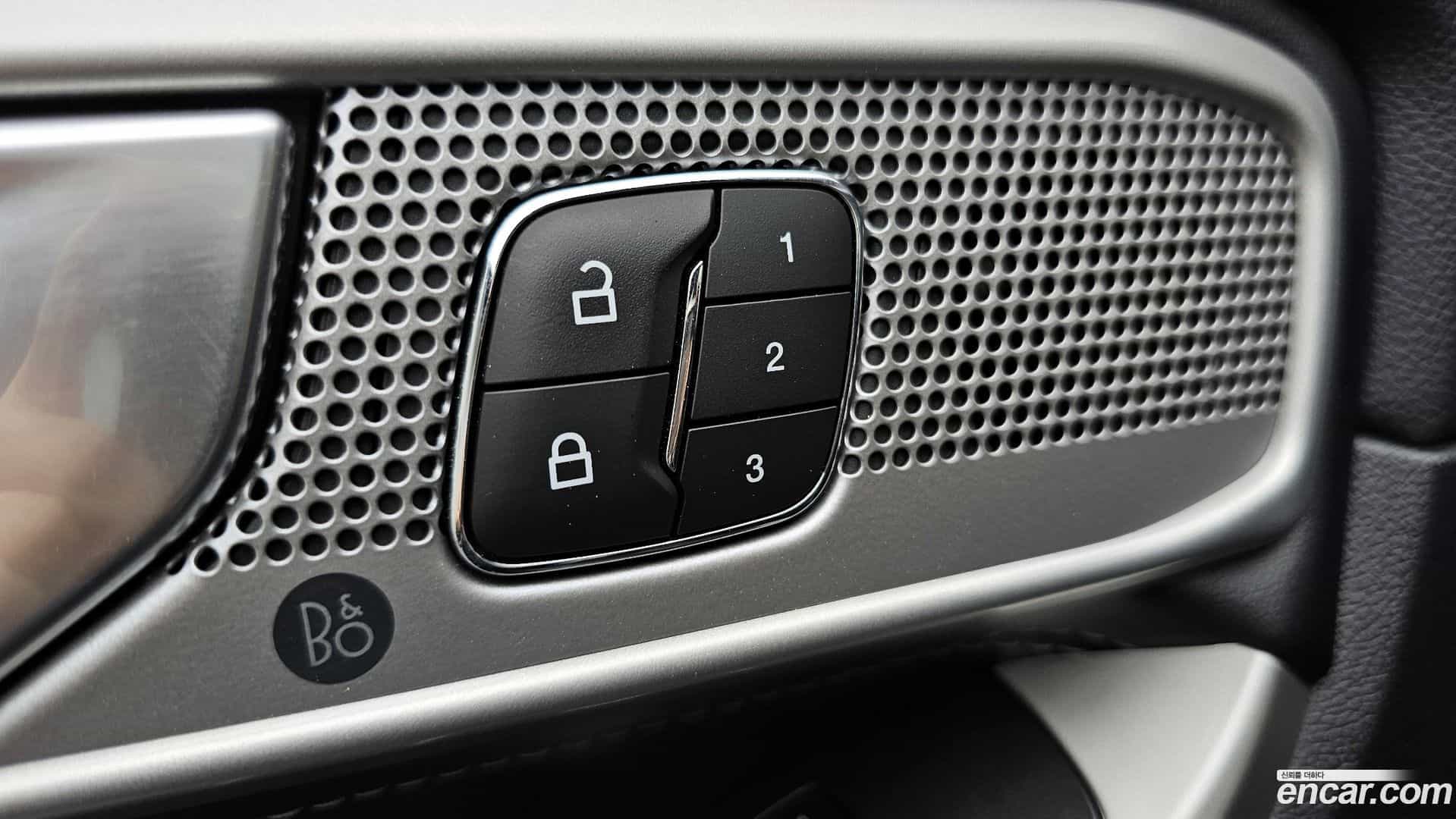 Explorer Ford 2023.11-OPTION-042