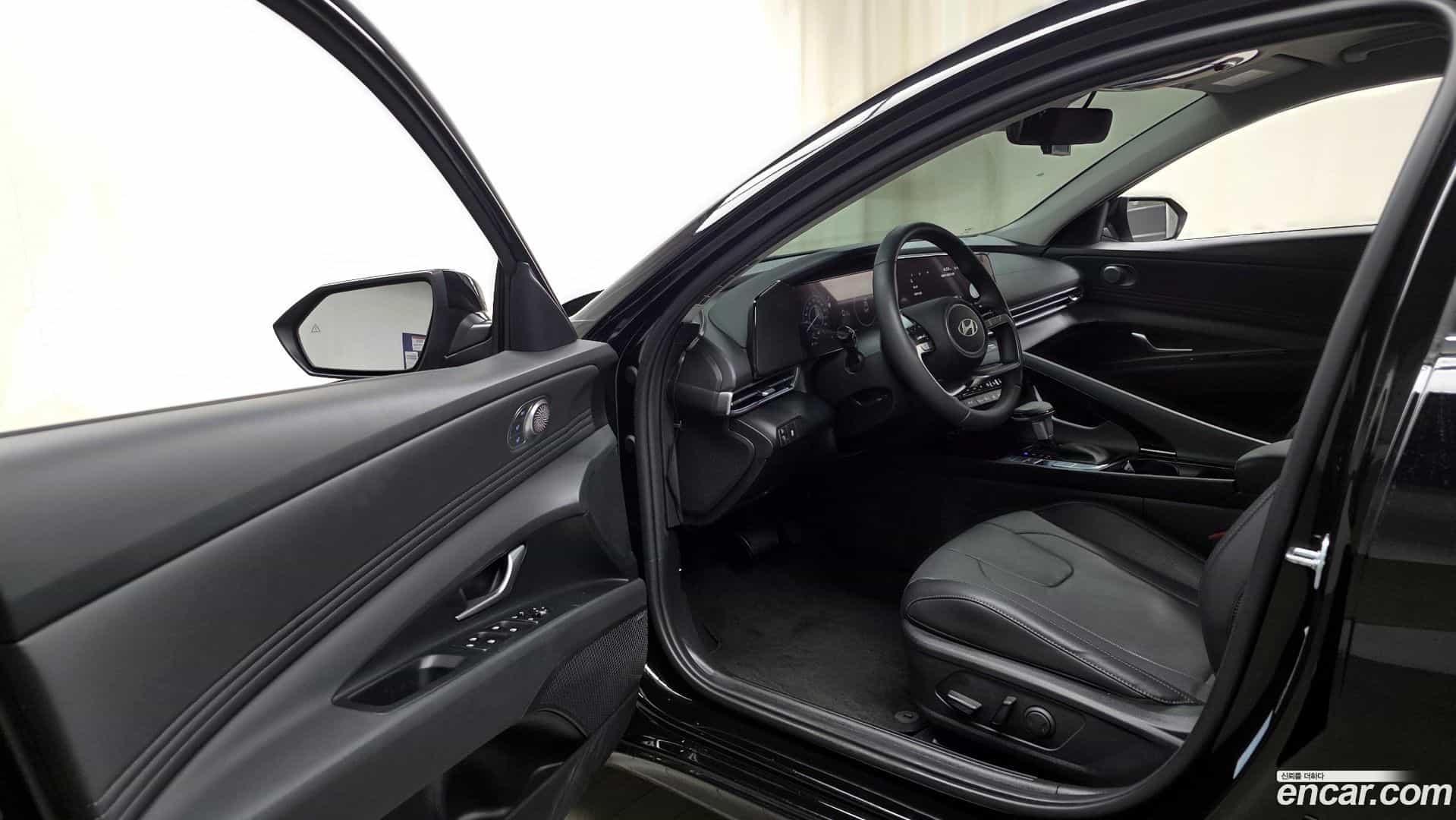 AVANTE Hyundai 2025.5-INNER-010