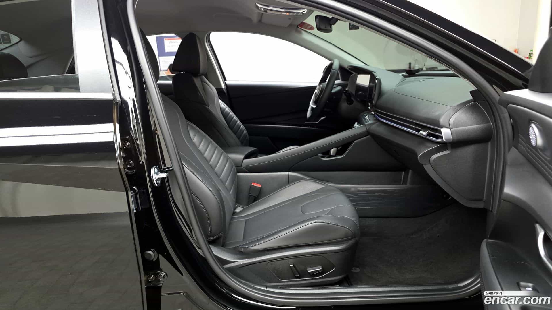 AVANTE Hyundai 2025.5-INNER-036