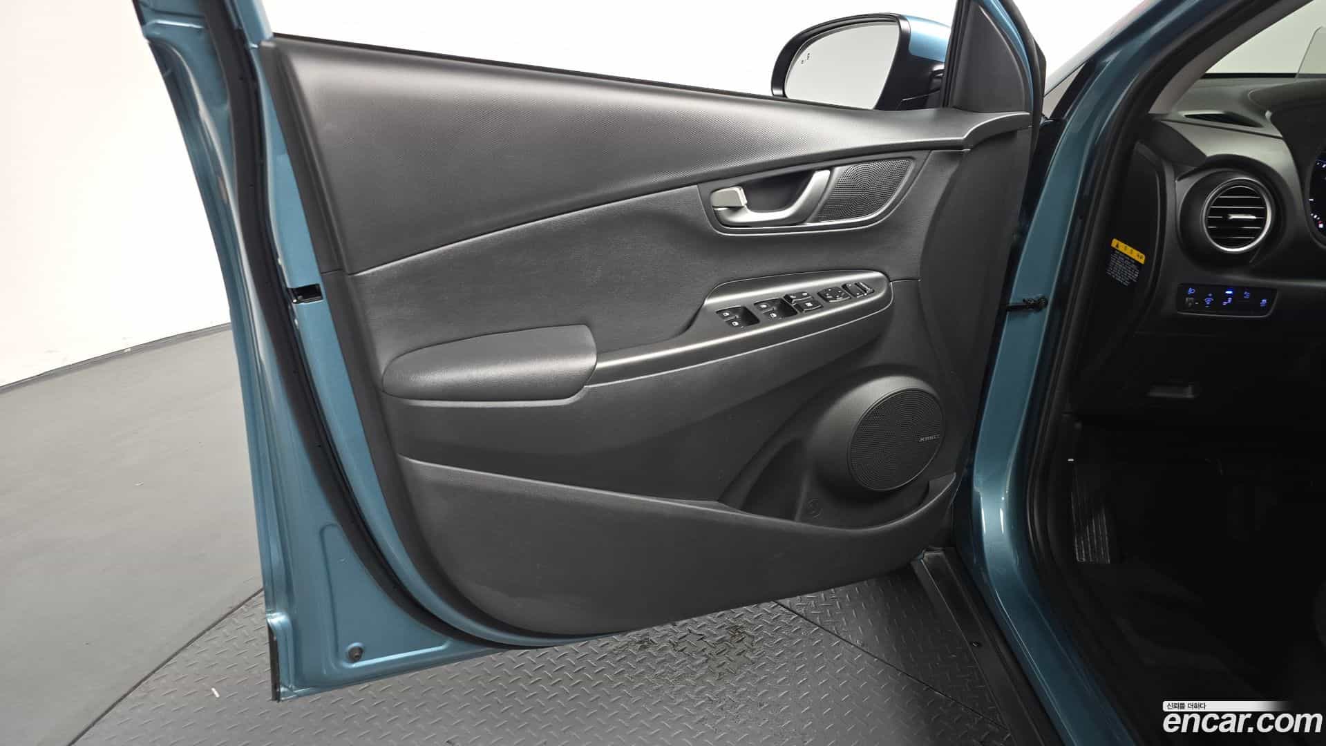 Kona Hyundai 2019.3-INNER-034