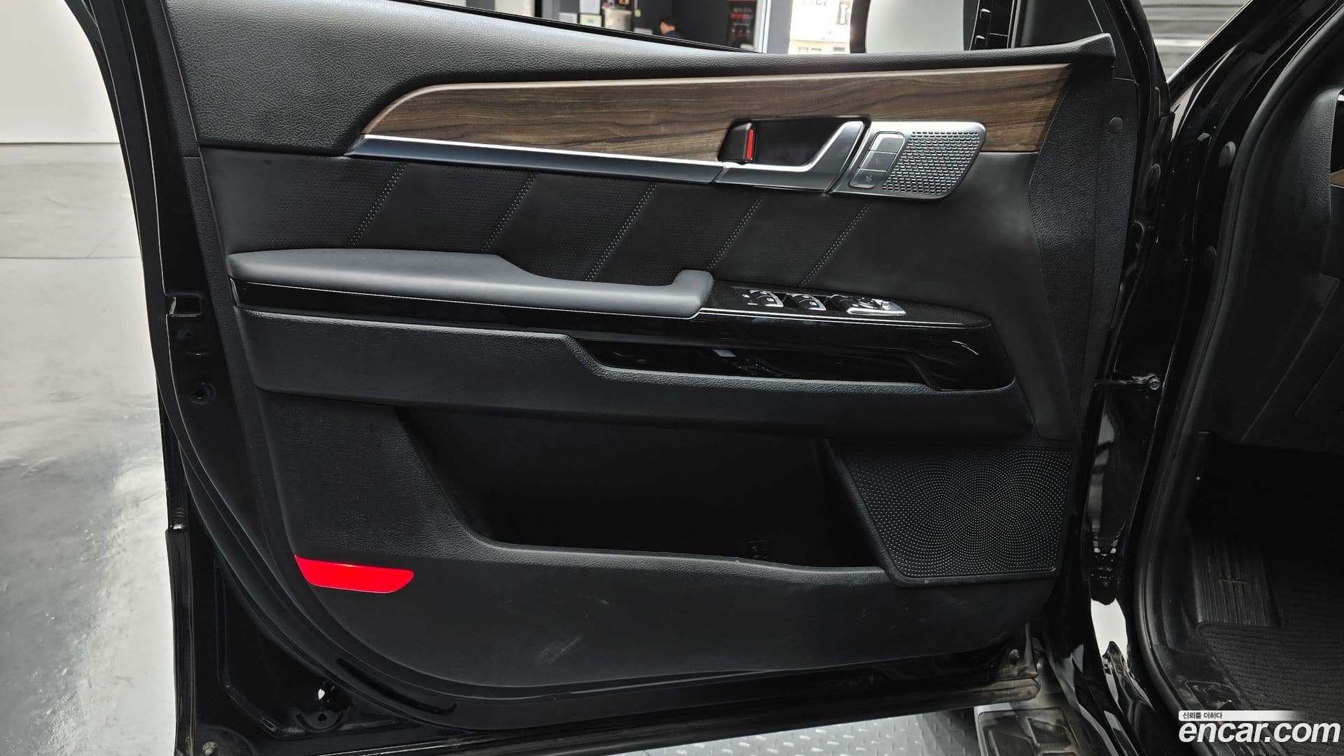 Main__Slider__Photo:Mohave Kia 2022.5-23