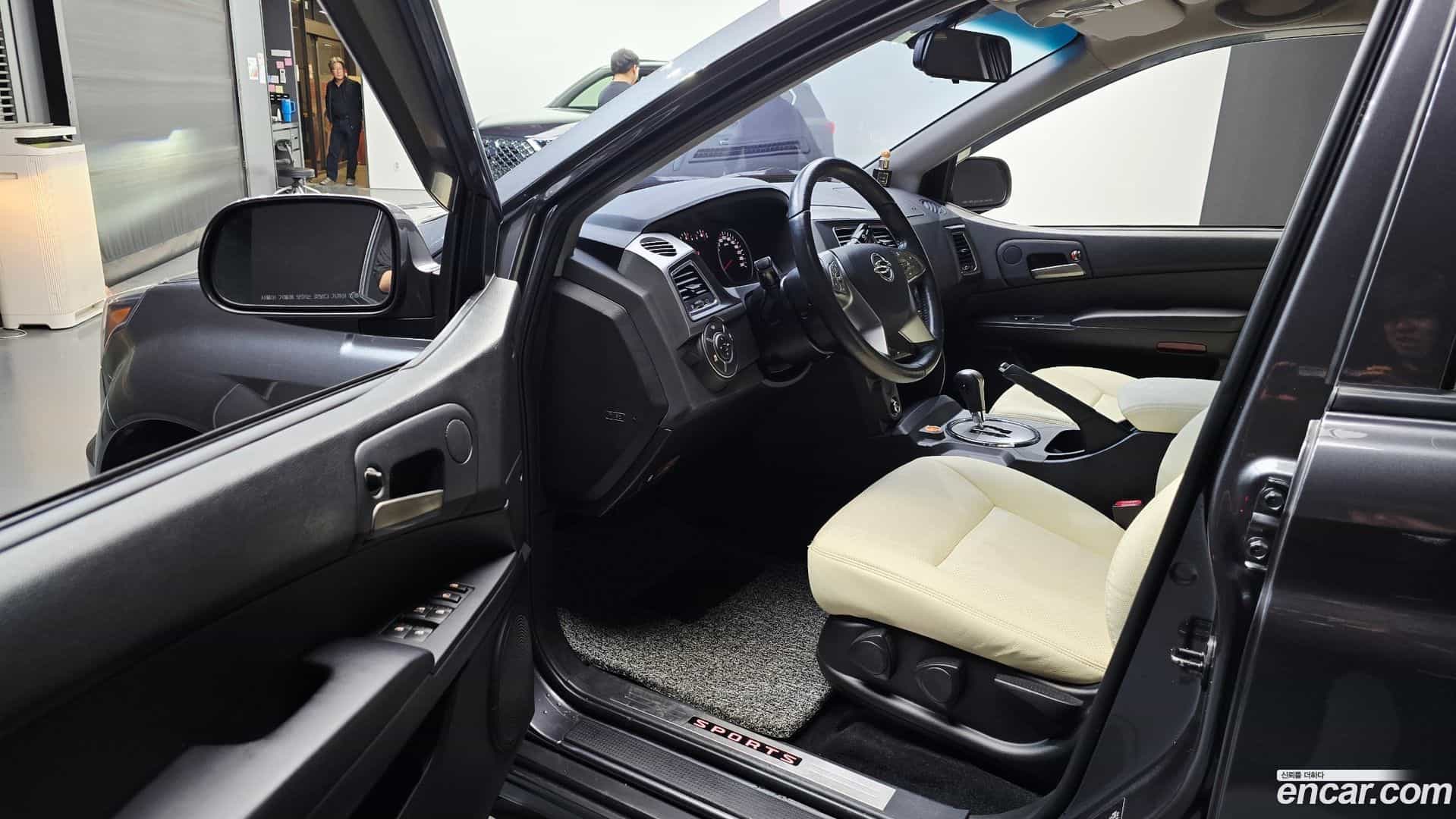 KORANDO KG Mobility 2017.2-INNER-010