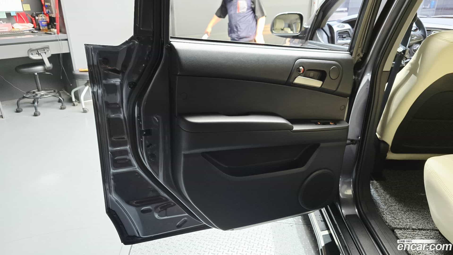 KORANDO KG Mobility 2017.2-INNER-035