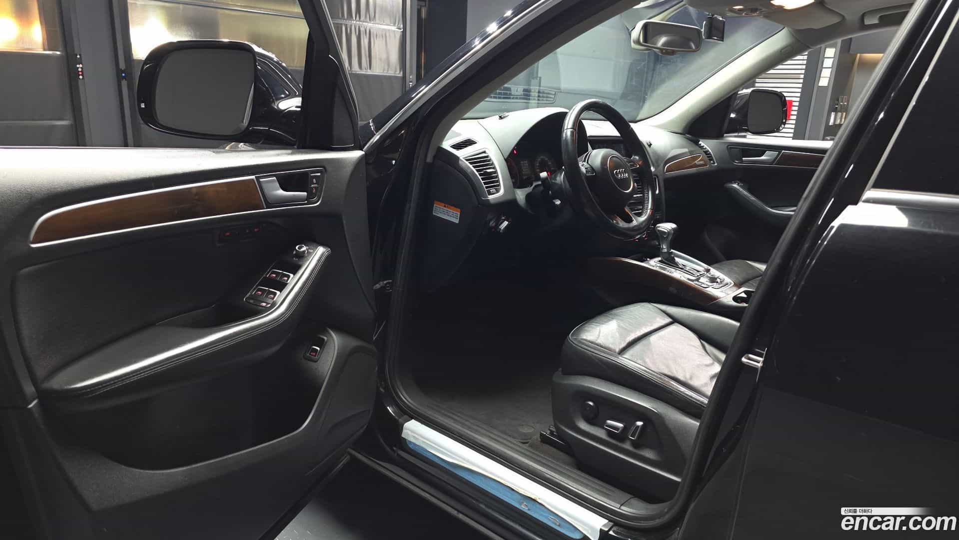 Q5 Audi 2015.0-INNER-010