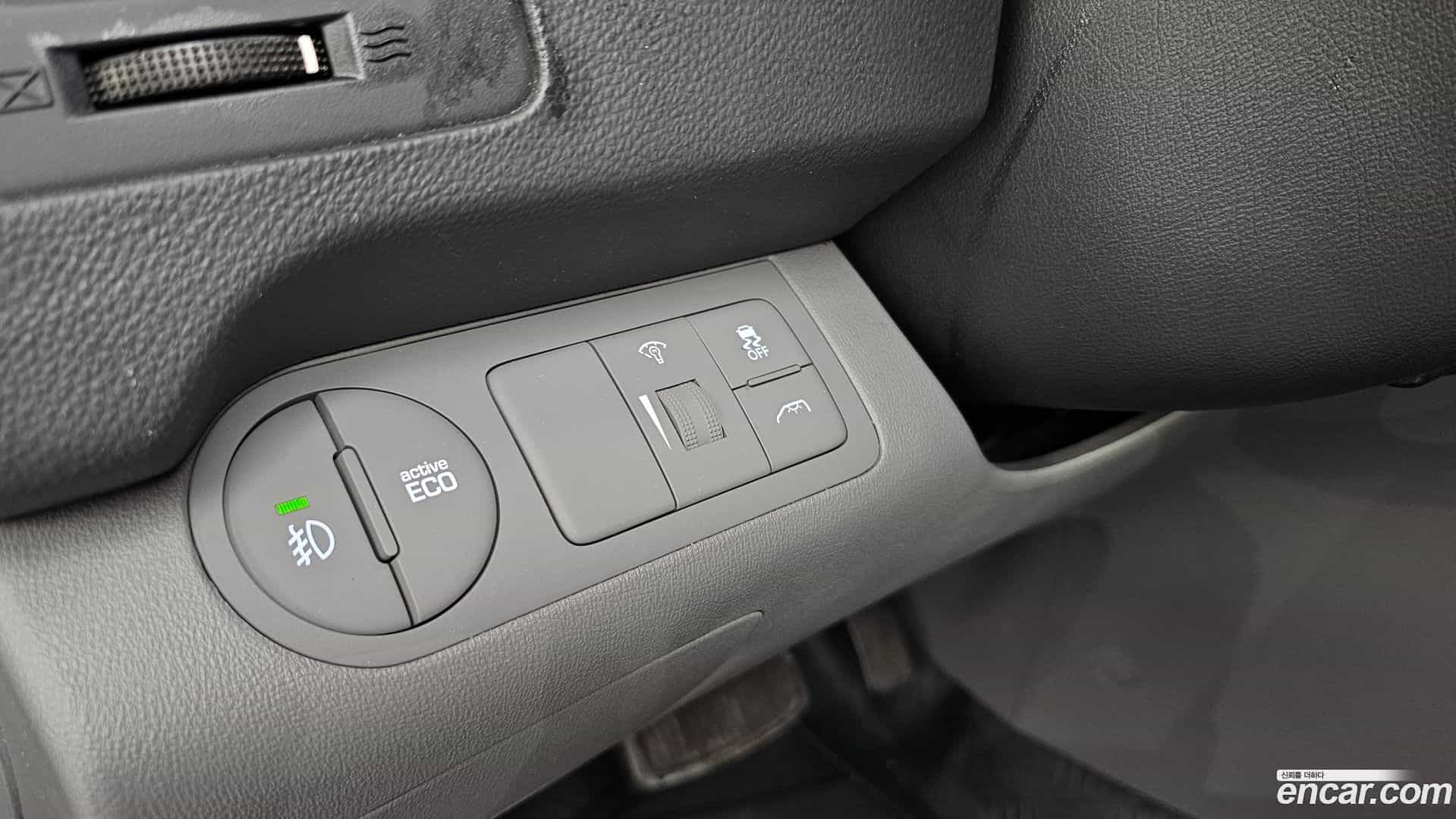 Starex Hyundai 2021.1-OPTION-040