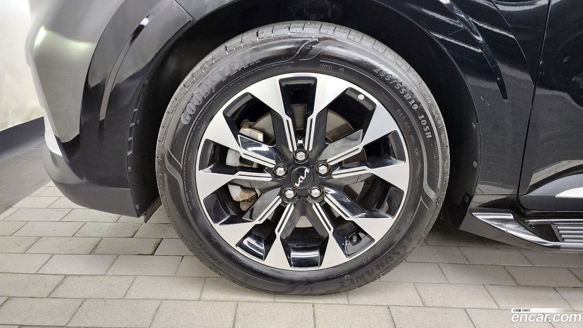 Main__Slider__Photo:Canival Kia 2023.10-4