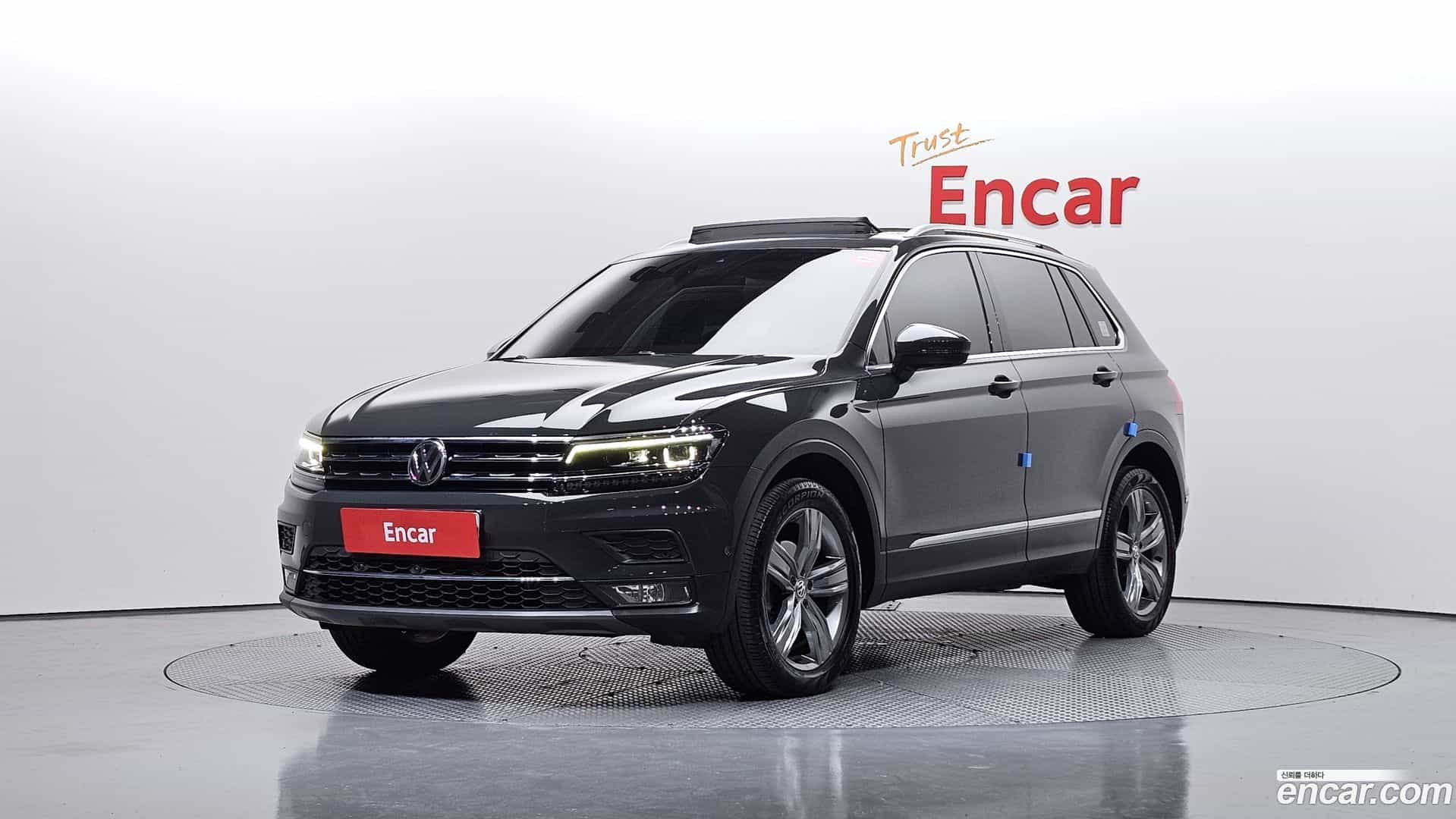 Tiguan Volkswagen 2018.5-OUTER-001