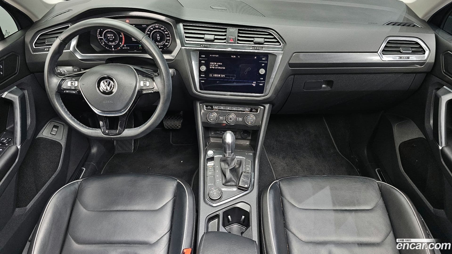Main__Slider__Photo:Tiguan Volkswagen 2018.5-6
