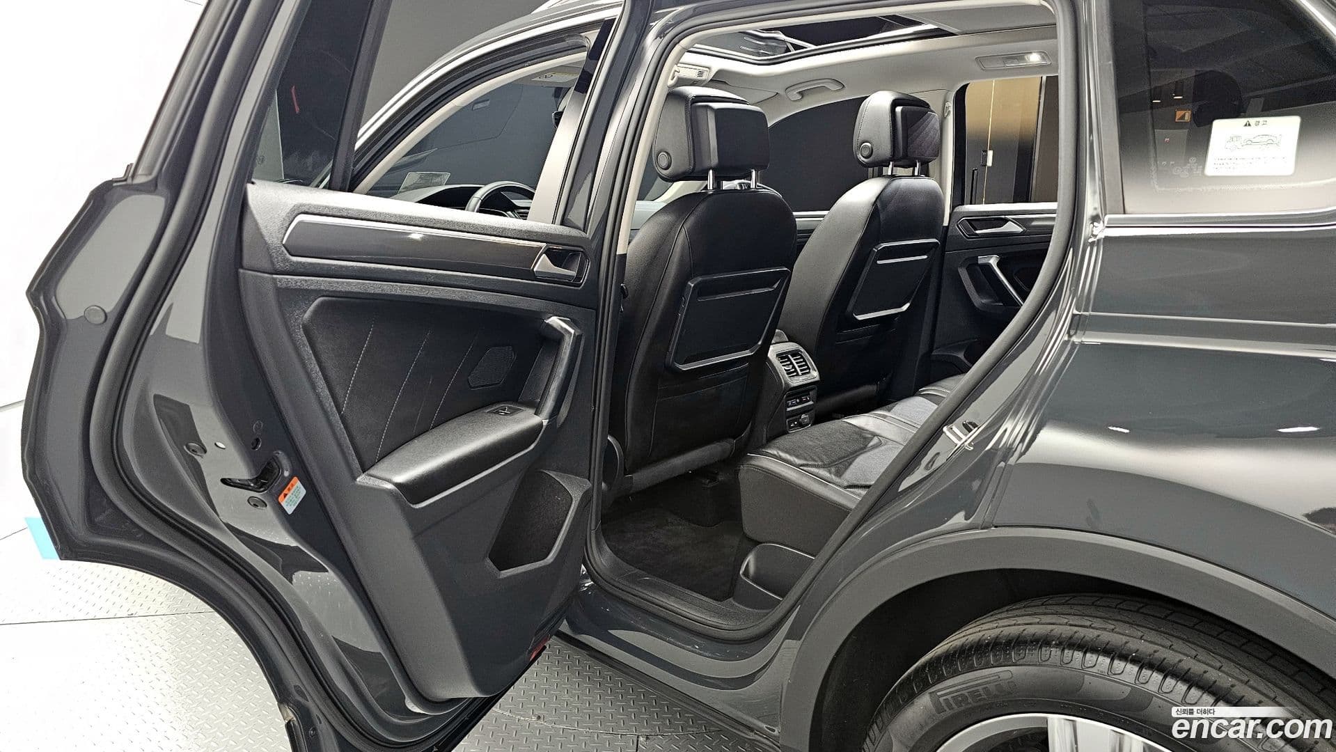 Main__Slider__Photo:Tiguan Volkswagen 2018.5-11