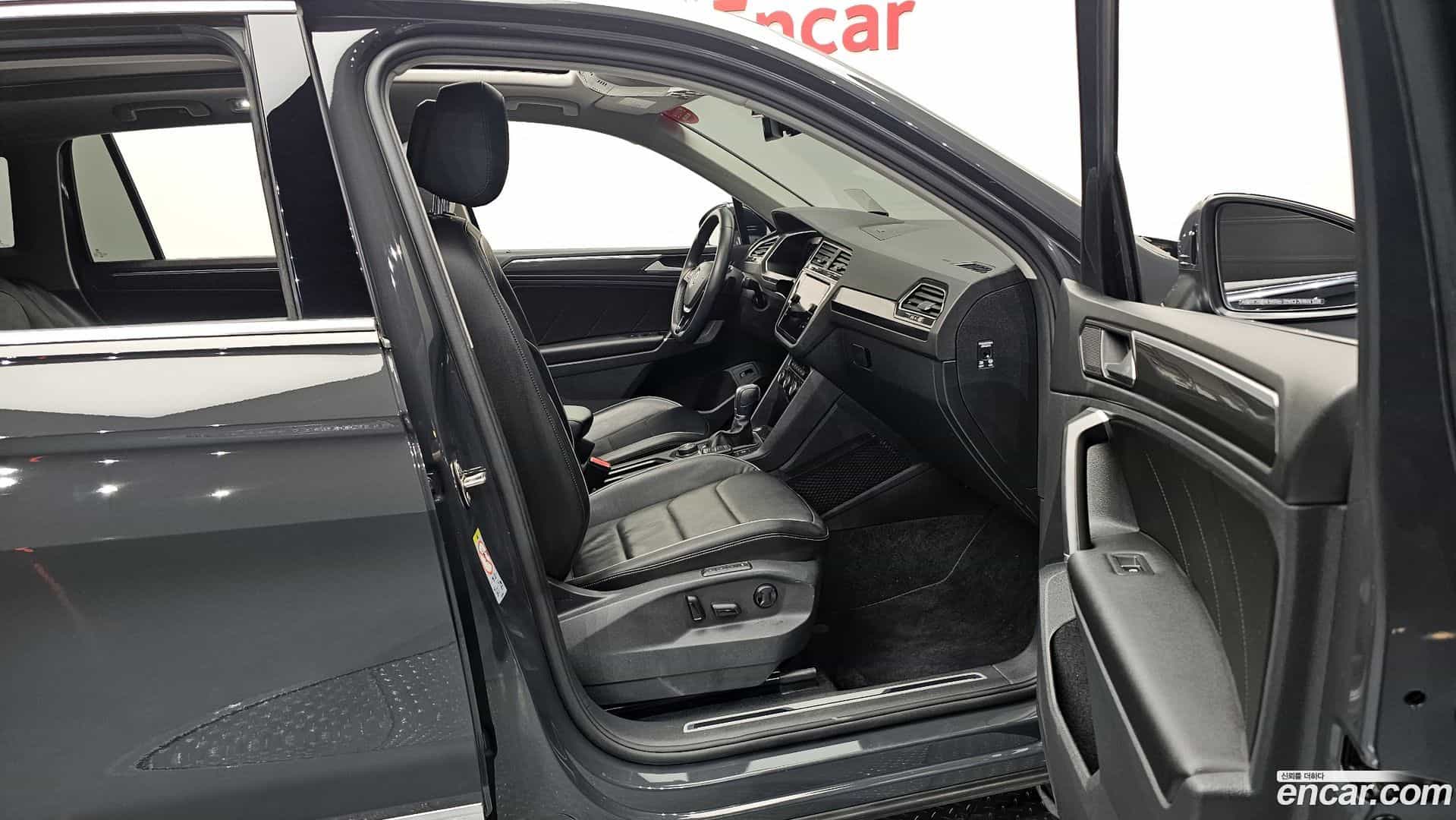 Tiguan Volkswagen 2018.5-INNER-036