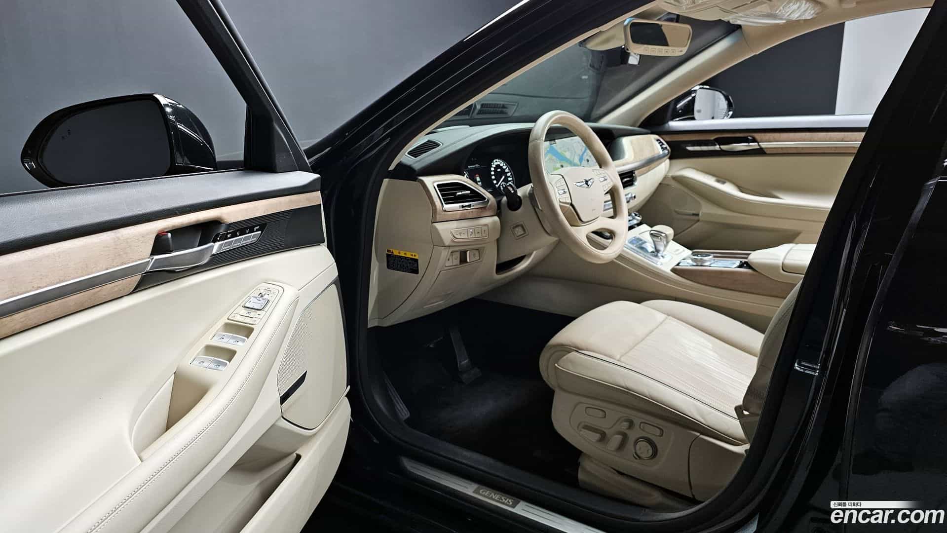 G90 Genesis 2021.0-INNER-010