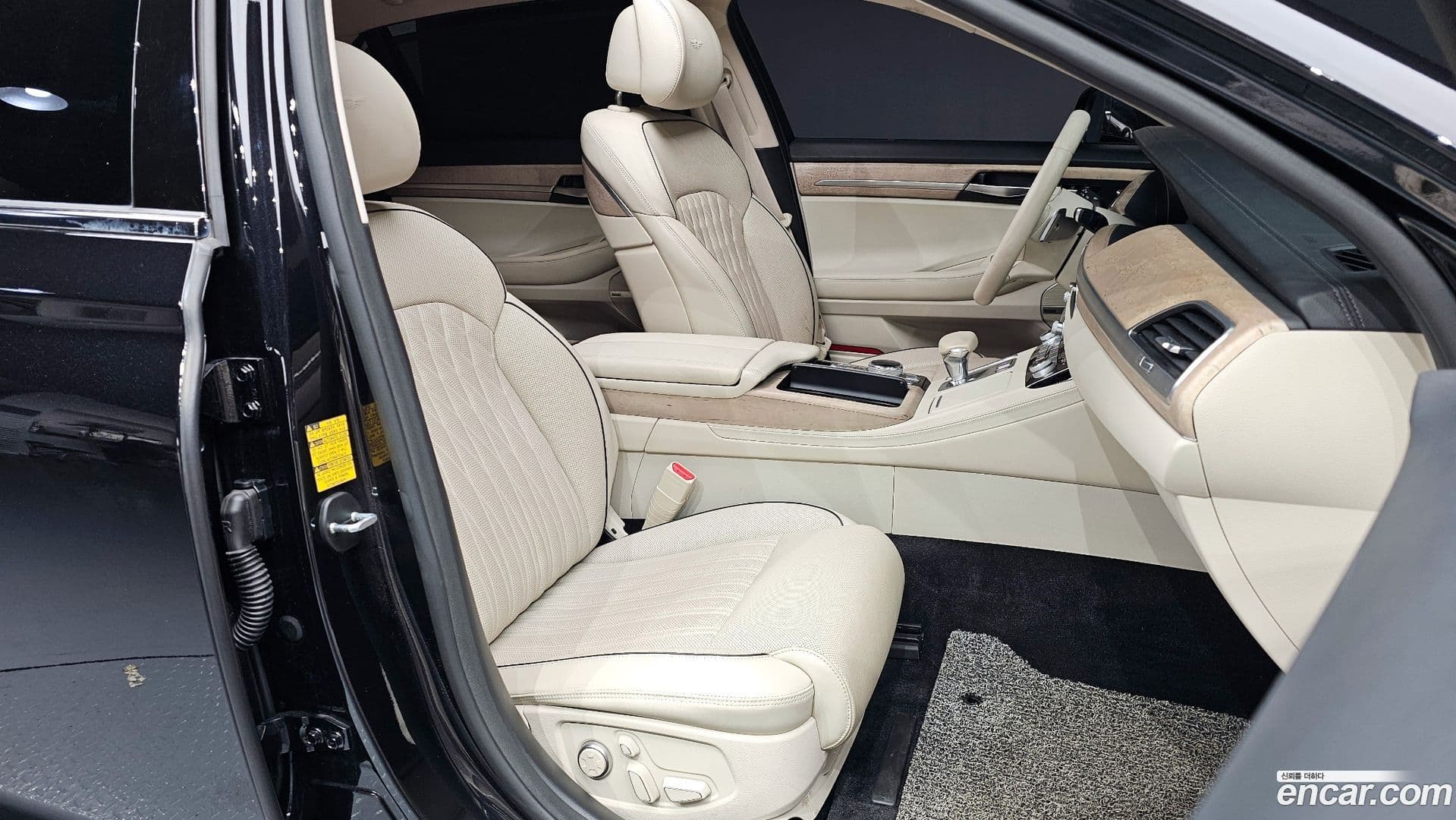 Main__Slider__Photo:G90 Genesis 2021.0-10