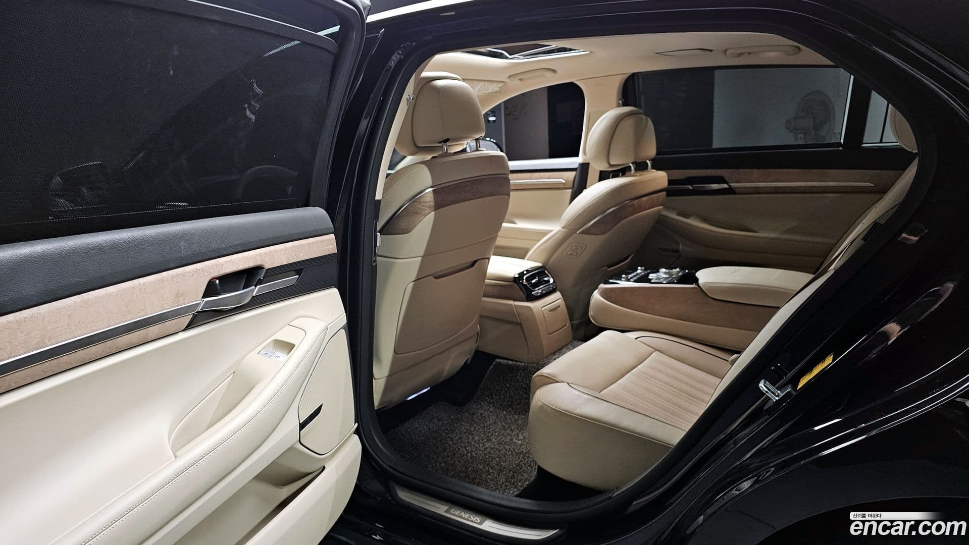 Main__Slider__Photo:G90 Genesis 2021.0-25