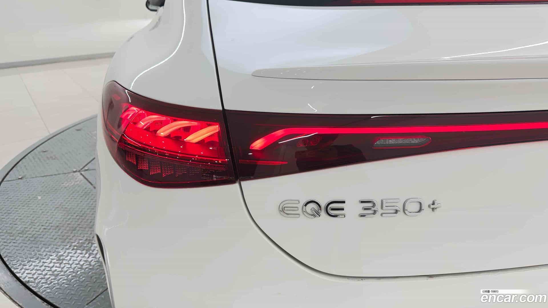 EQE Mercedes-Benz 2024.9-OPTION-015