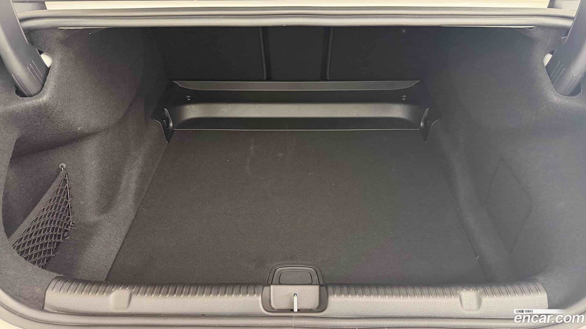 EQE Mercedes-Benz 2024.9-OPTION-016