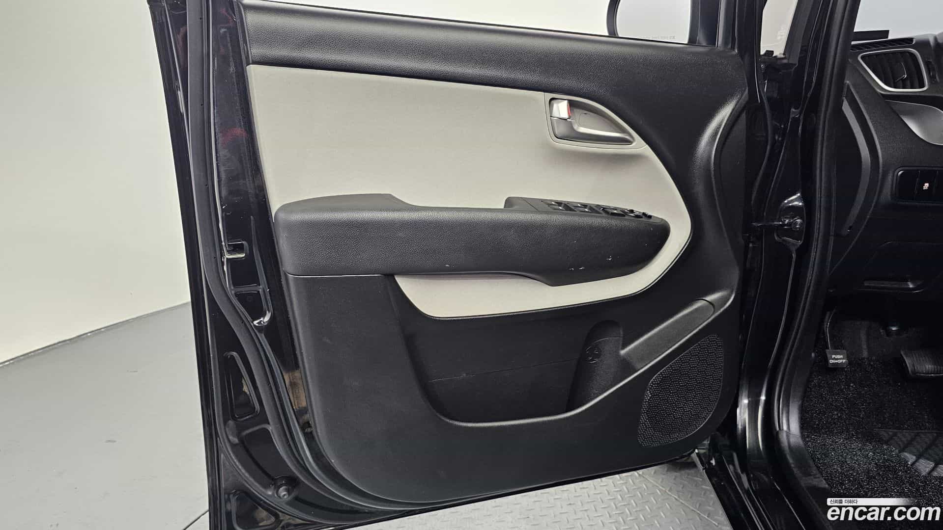 RAY Kia 2021.7-INNER-034