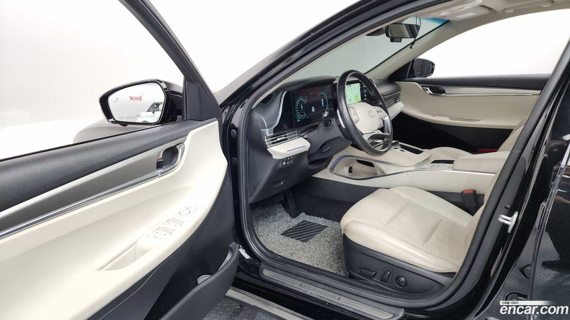 Grandeur Hyundai 2022.3-INNER-010