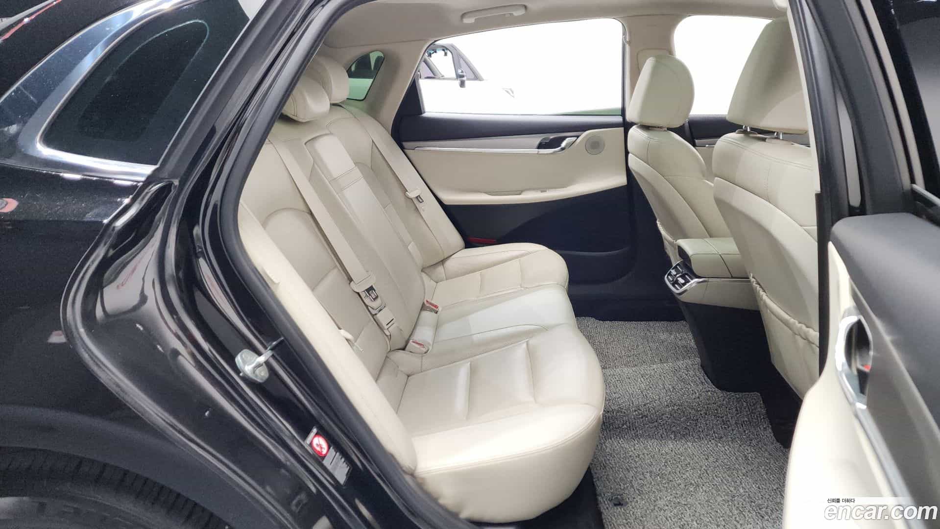 Grandeur Hyundai 2022.3-OPTION-015