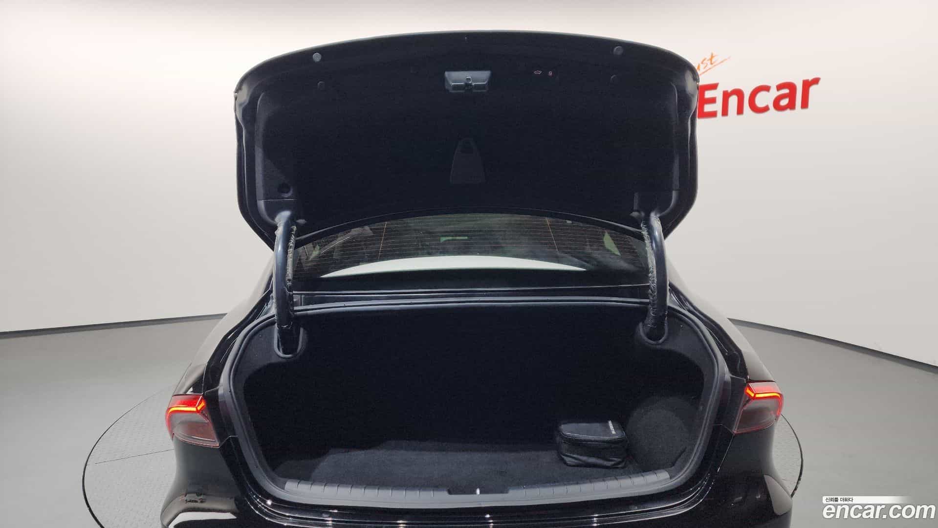 Grandeur Hyundai 2022.3-OPTION-023