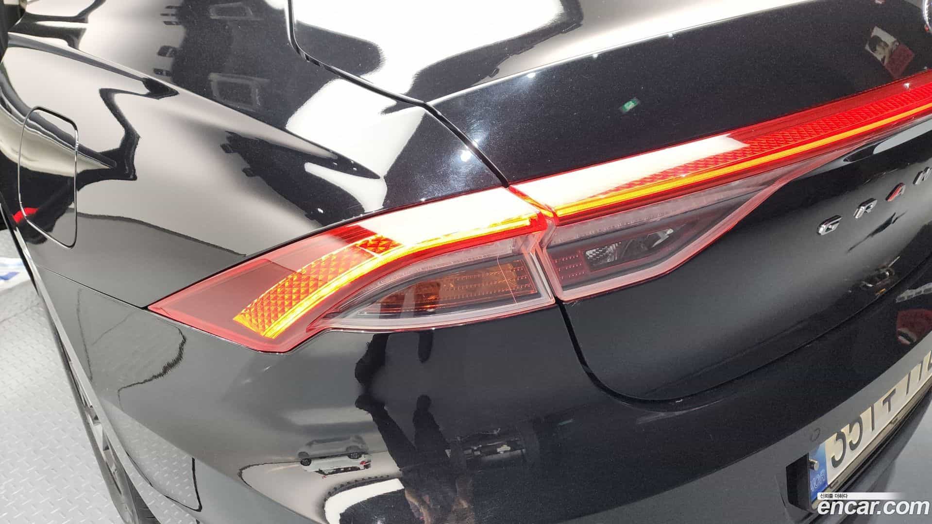 Grandeur Hyundai 2022.3-OUTER-033