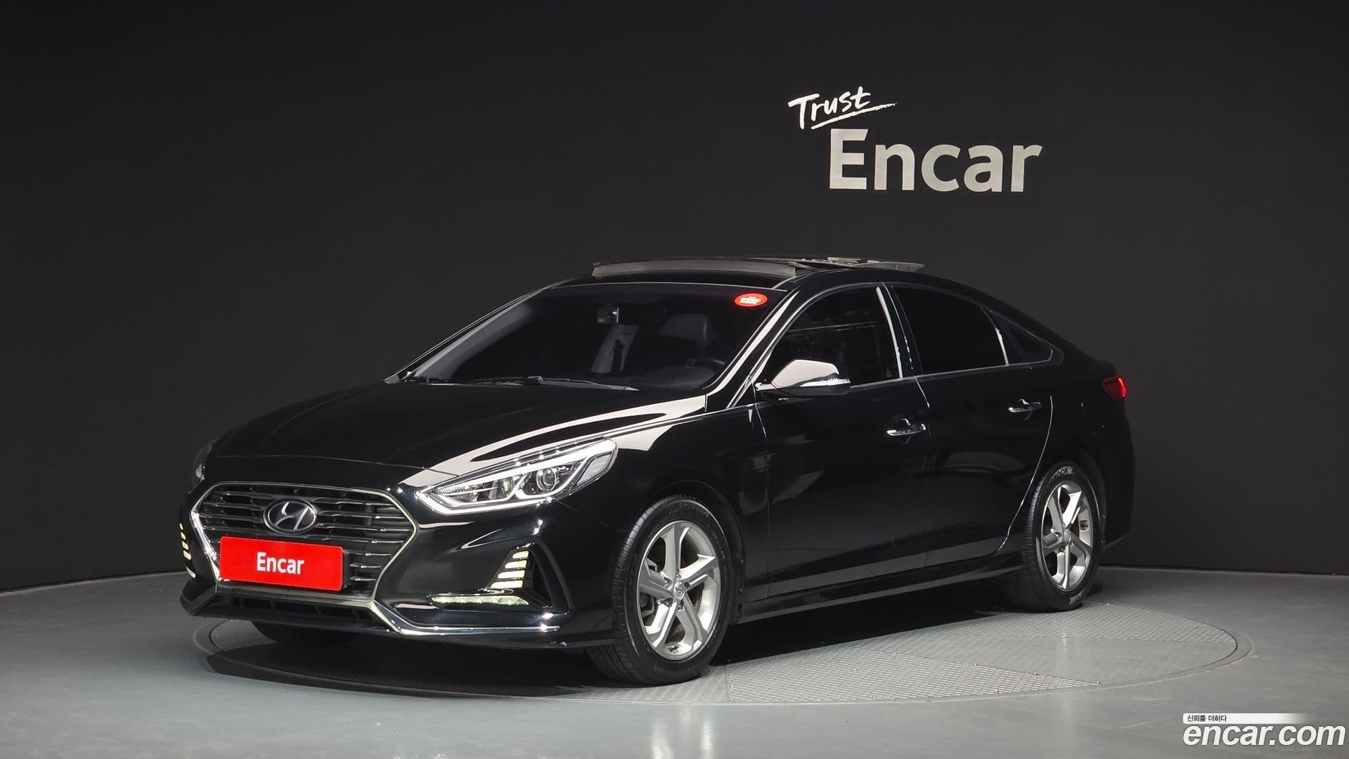 Main__Slider__Photo:Sonata Hyundai 2018.6-0