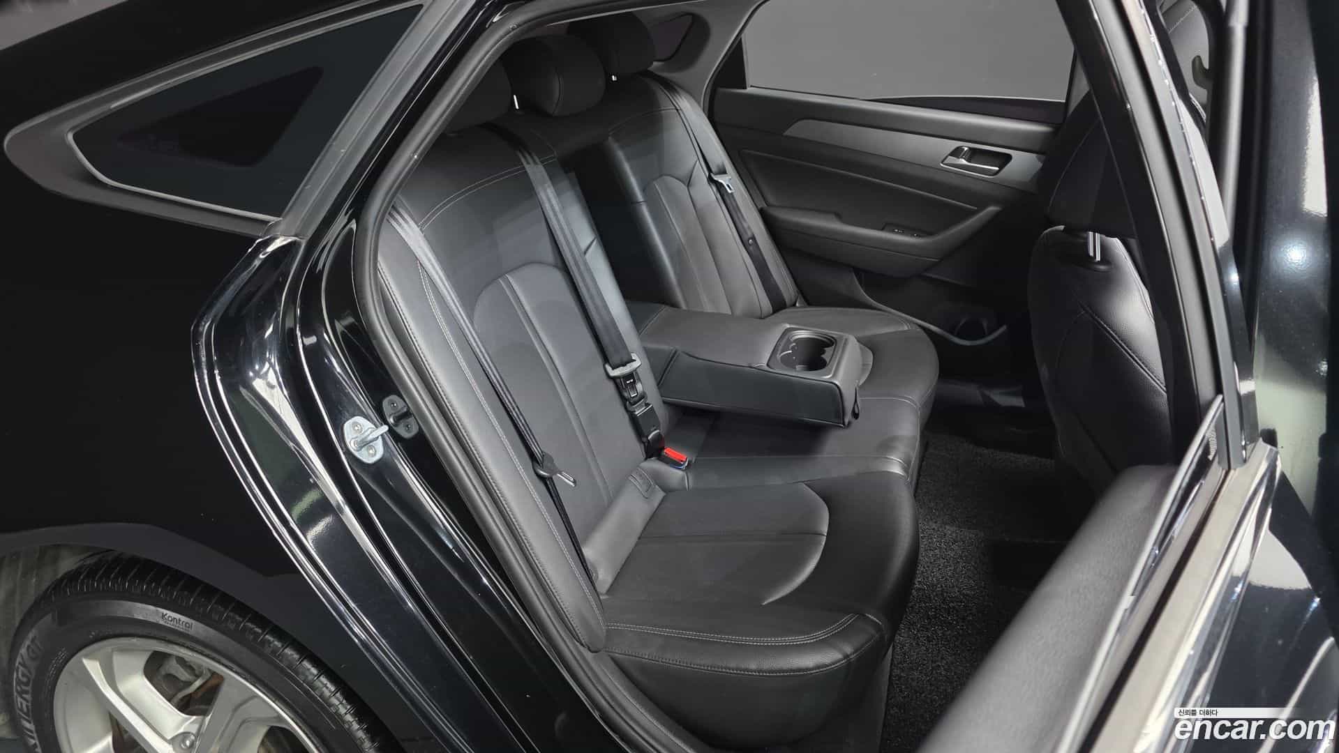 Sonata Hyundai 2018.6-INNER-036