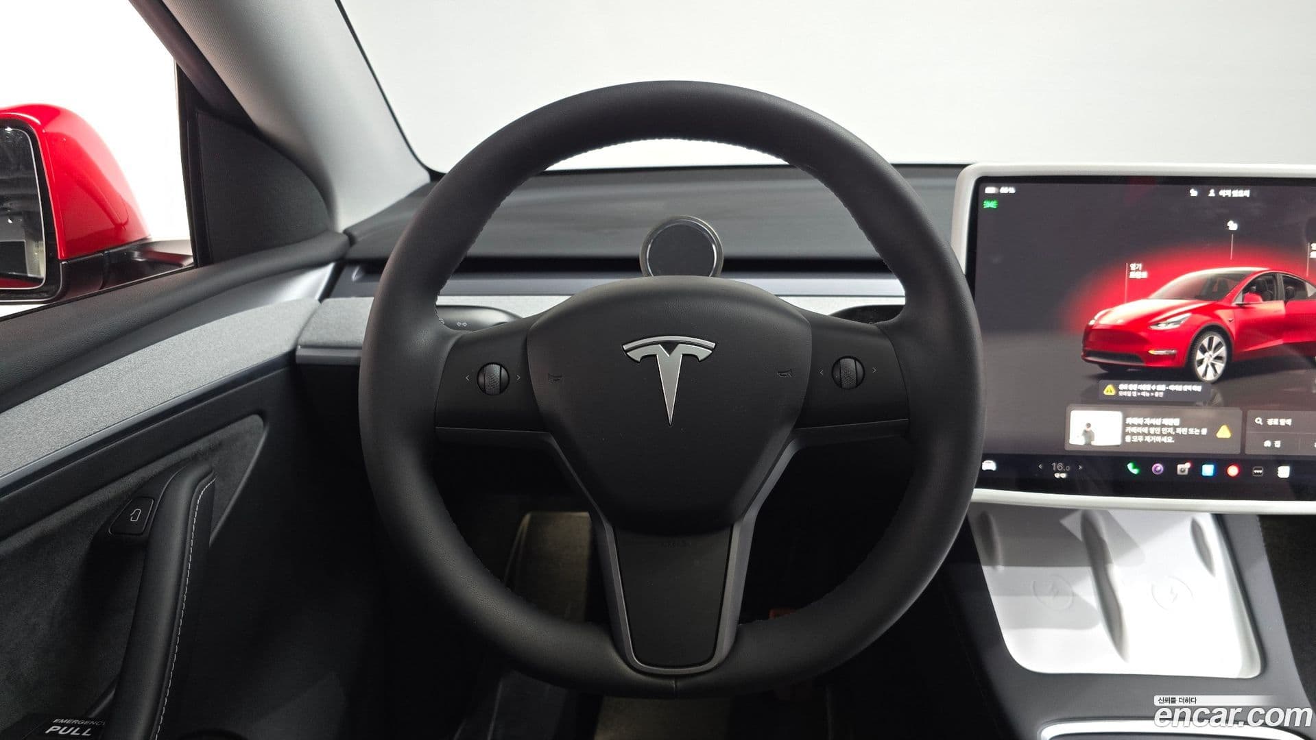 Main__Slider__Photo:Model Y Tesla 2023.8-12