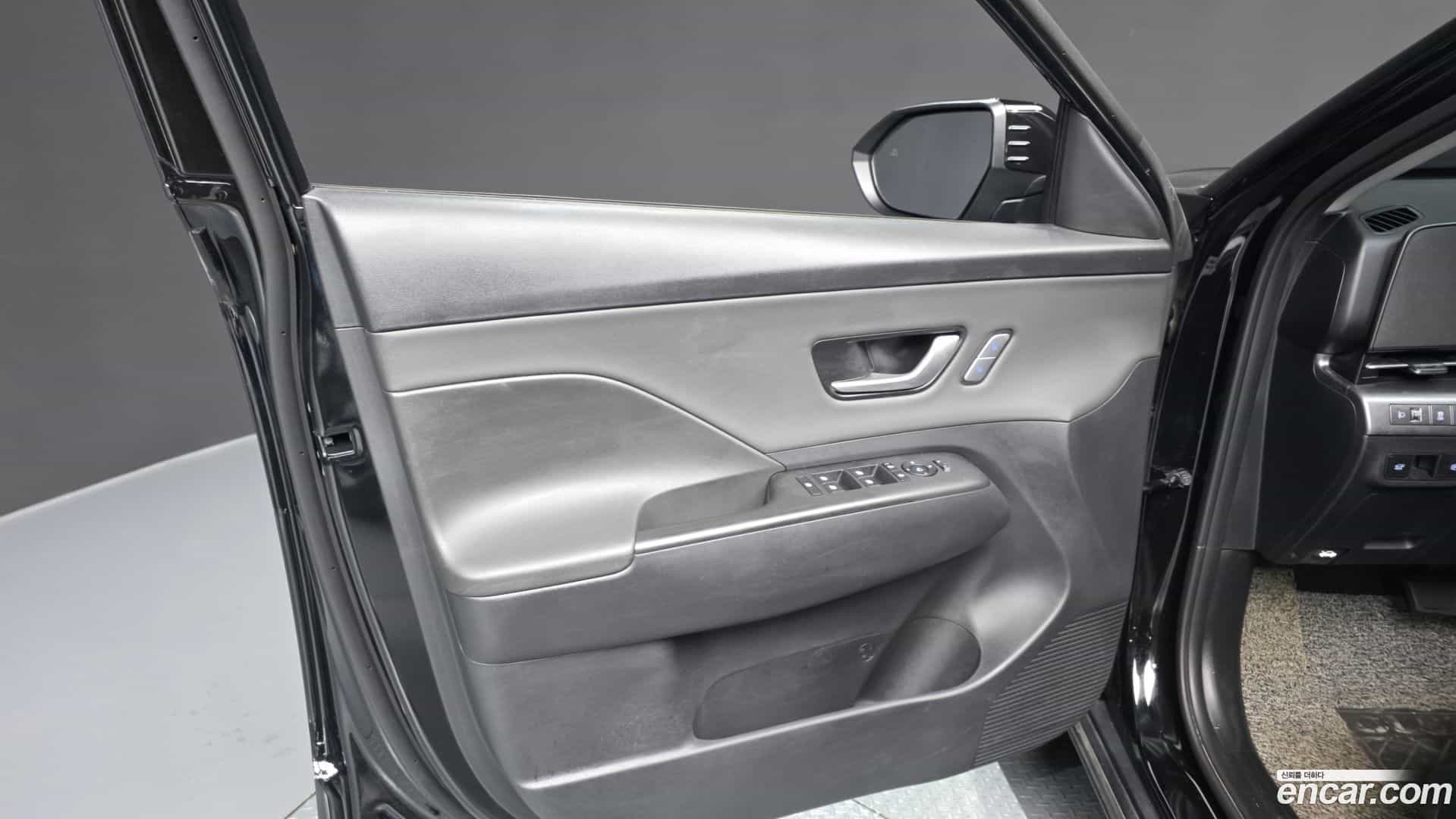 Kona Hyundai 2023.1-INNER-034