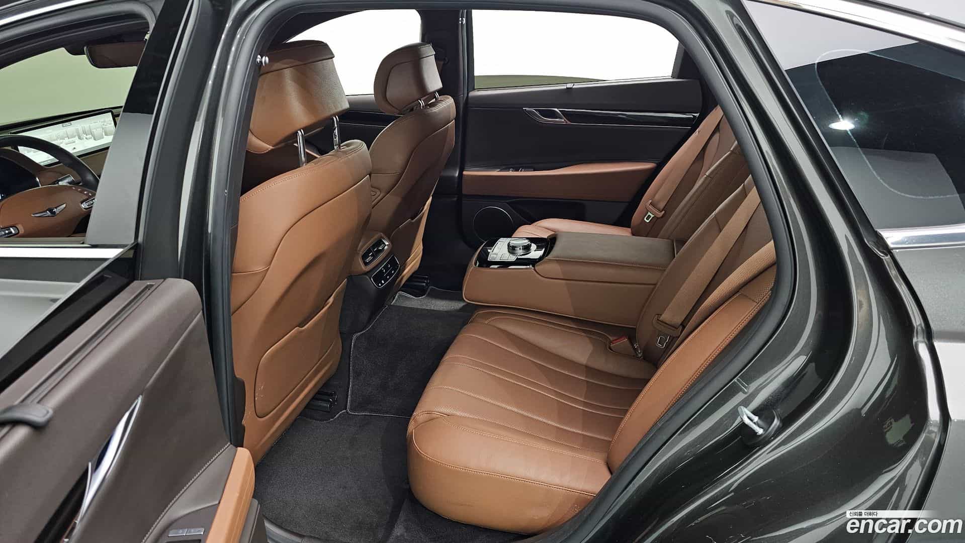 G80 Genesis 2022.11-INNER-036