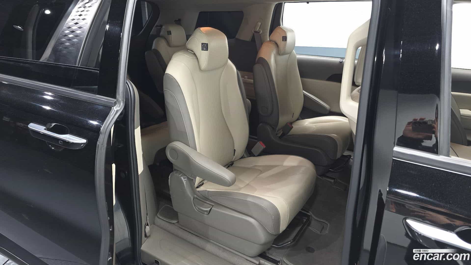 Canival Kia 2023.4-OPTION-015
