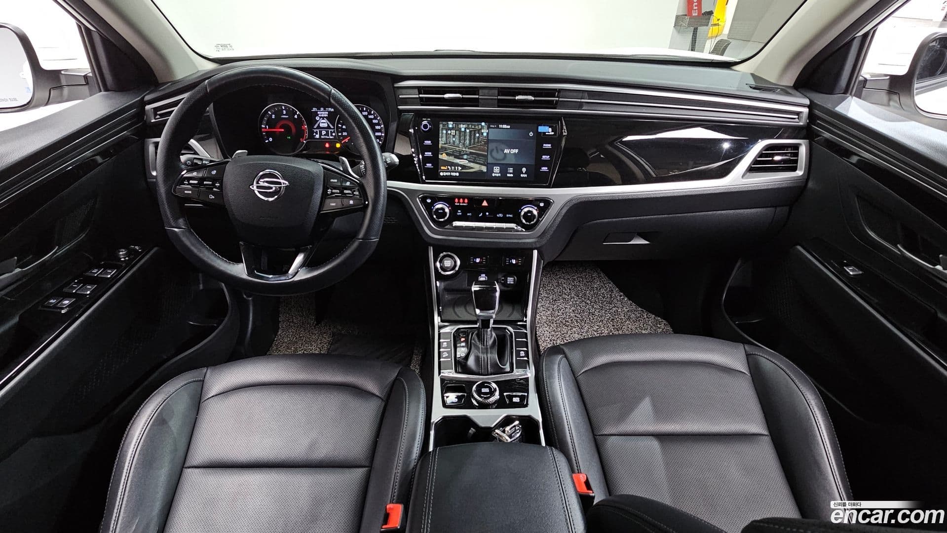 Main__Slider__Photo:KORANDO KG Mobility 2020.7-6
