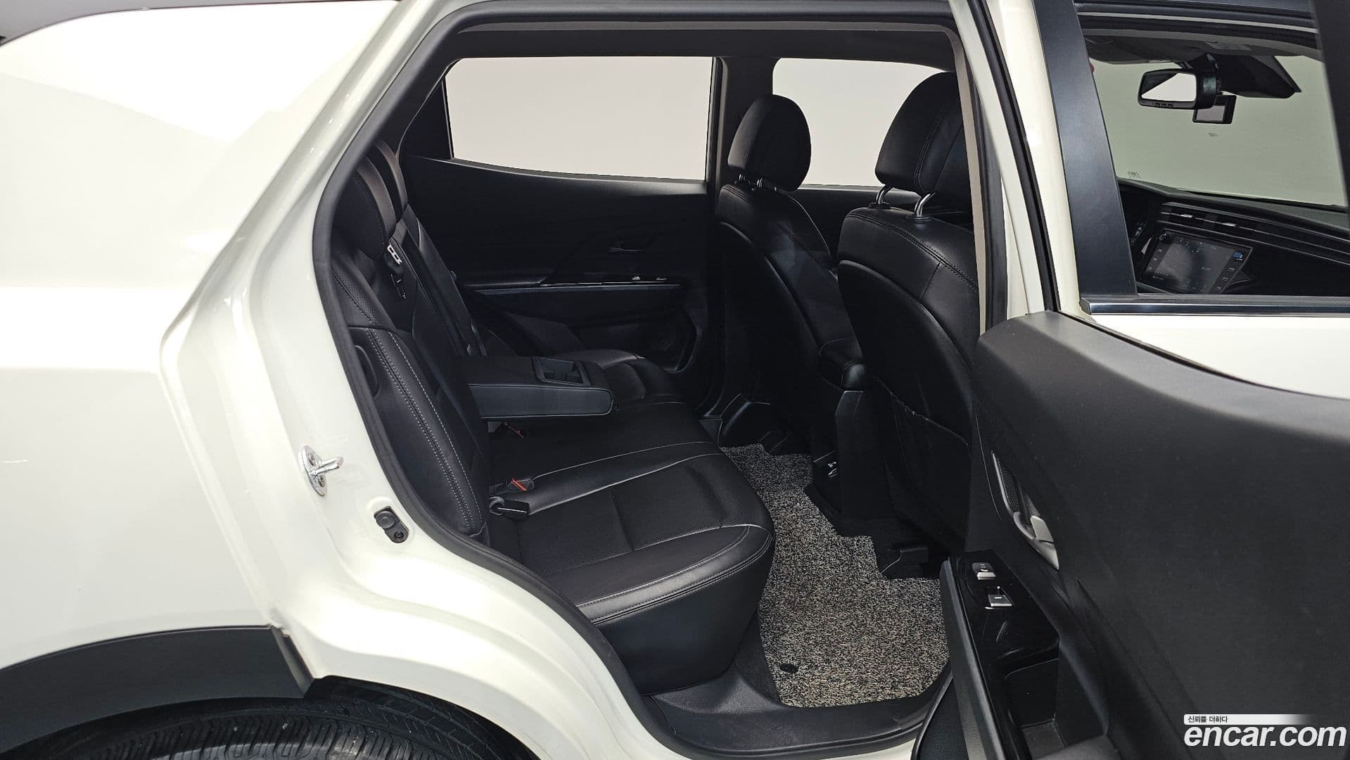 Main__Slider__Photo:KORANDO KG Mobility 2020.7-10
