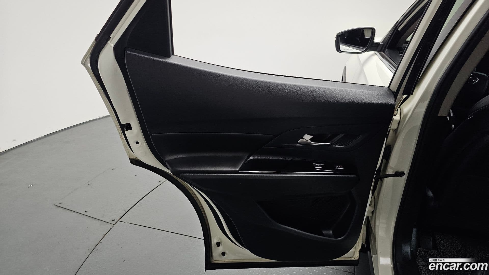 Main__Slider__Photo:KORANDO KG Mobility 2020.7-24