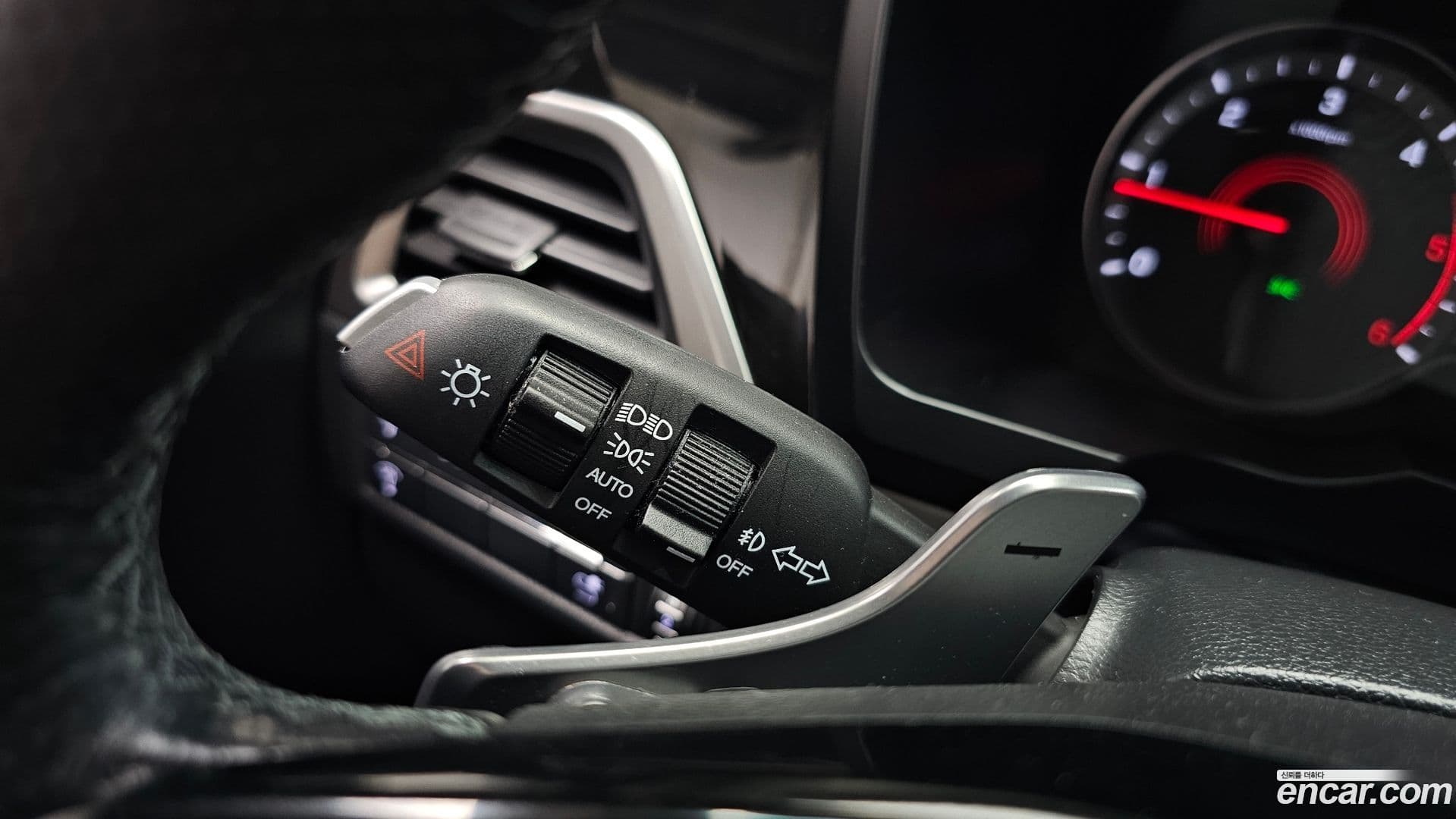 Main__Slider__Photo:KORANDO KG Mobility 2020.7-30