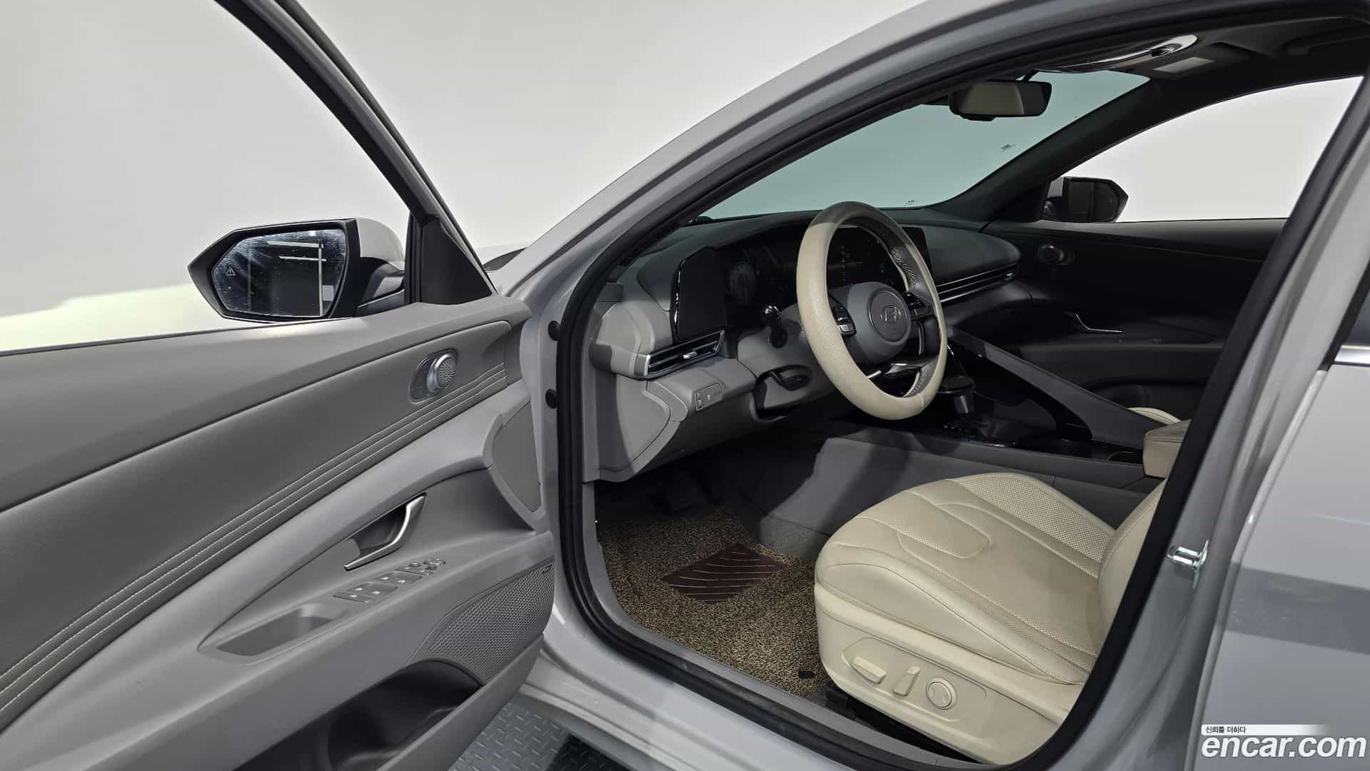 AVANTE Hyundai 2025.2-INNER-010