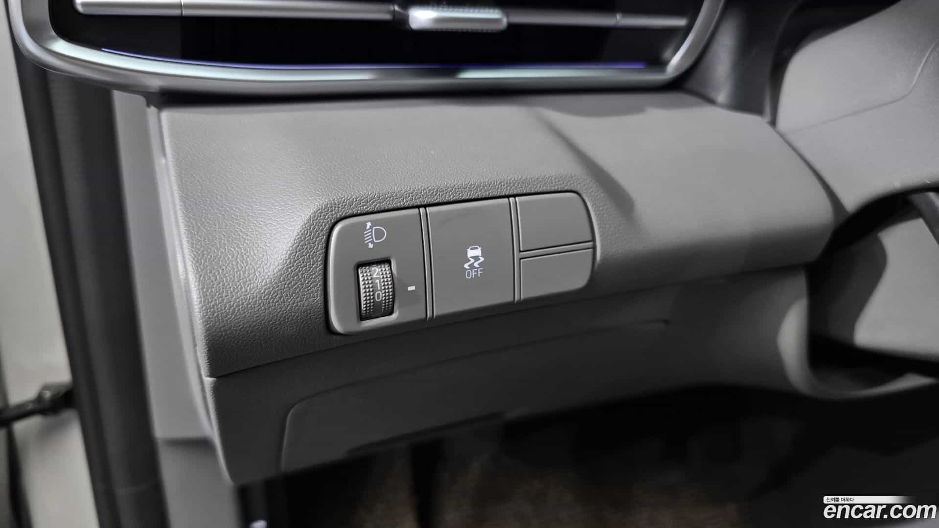 AVANTE Hyundai 2025.2-OPTION-040