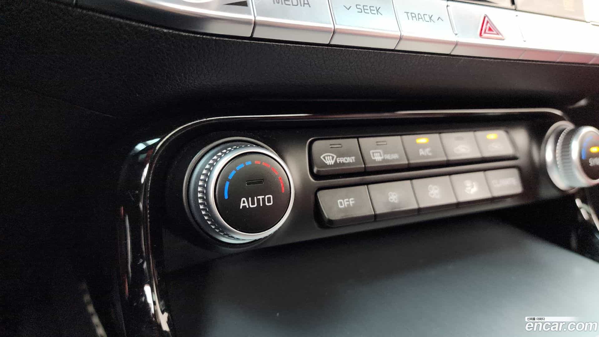 Stinger Kia 2017.7-OPTION-040