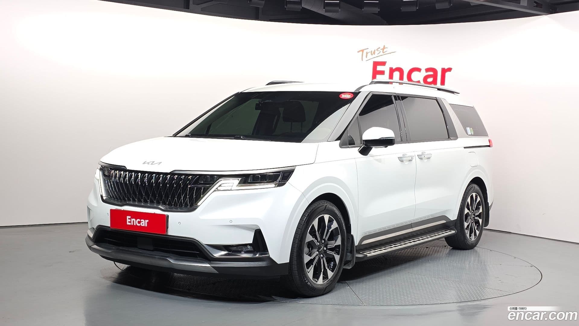 Main__Slider__Photo:Canival Kia 2022.2-0