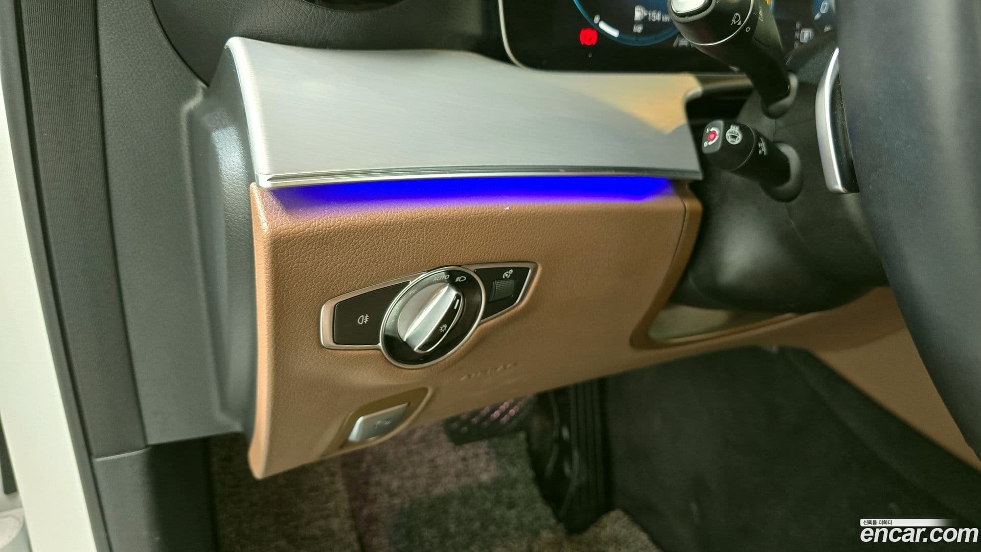 Main__Slider__Photo:E-Class Mercedes-Benz 2021.3-13