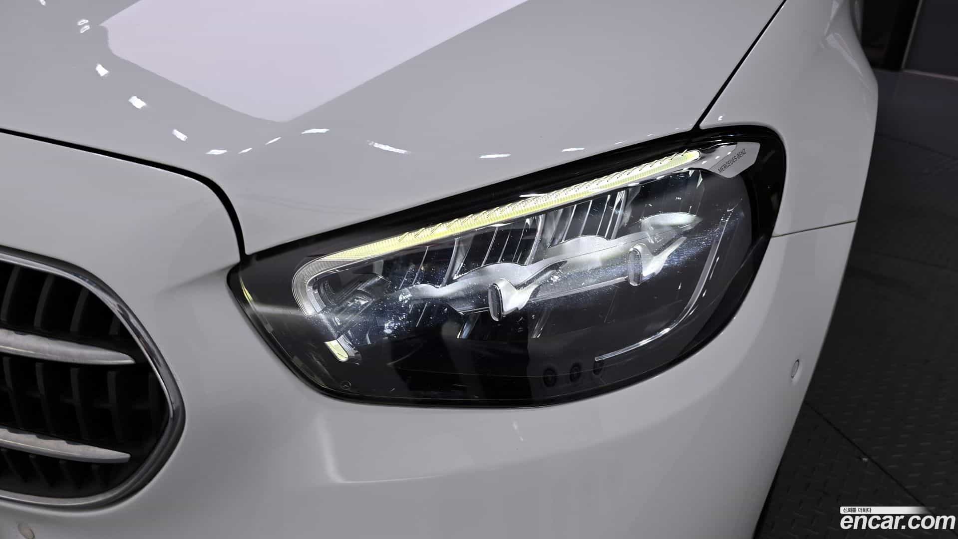 E-Class Mercedes-Benz 2021.3-OUTER-032